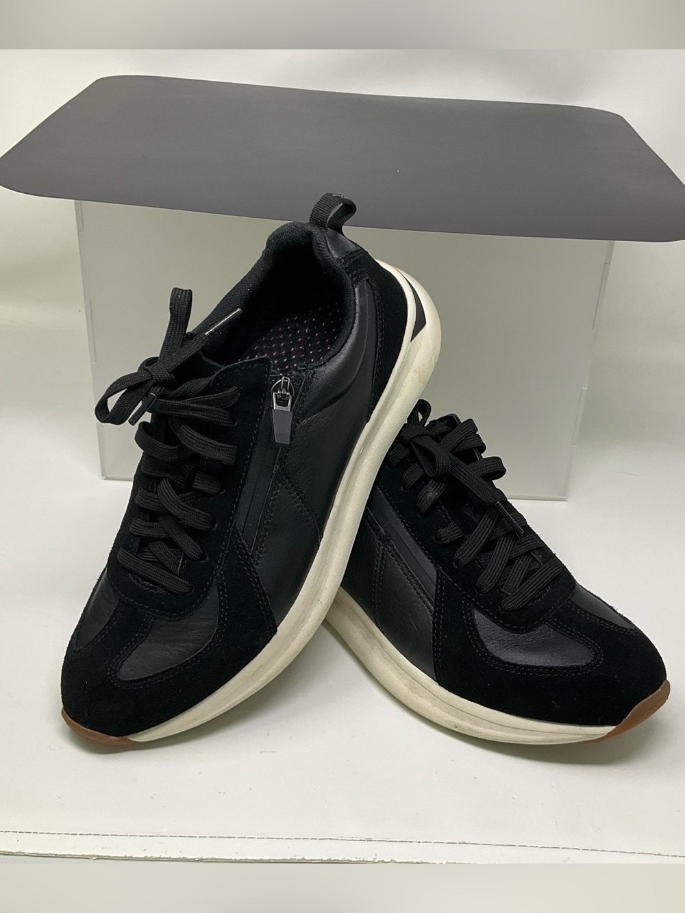 Aetrex Elise Arch Support Sneaker size 8.5